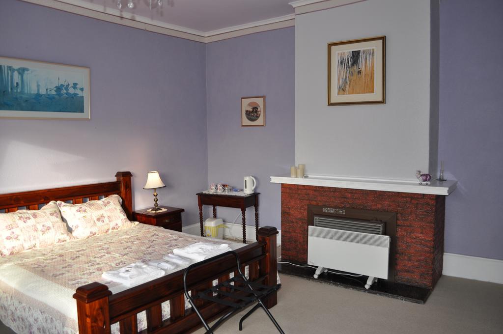 Roslyn House Bed & Breakfast Bushy Park Экстерьер фото
