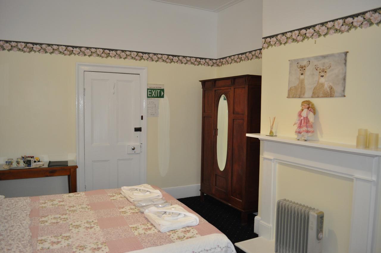 Roslyn House Bed & Breakfast Bushy Park Экстерьер фото
