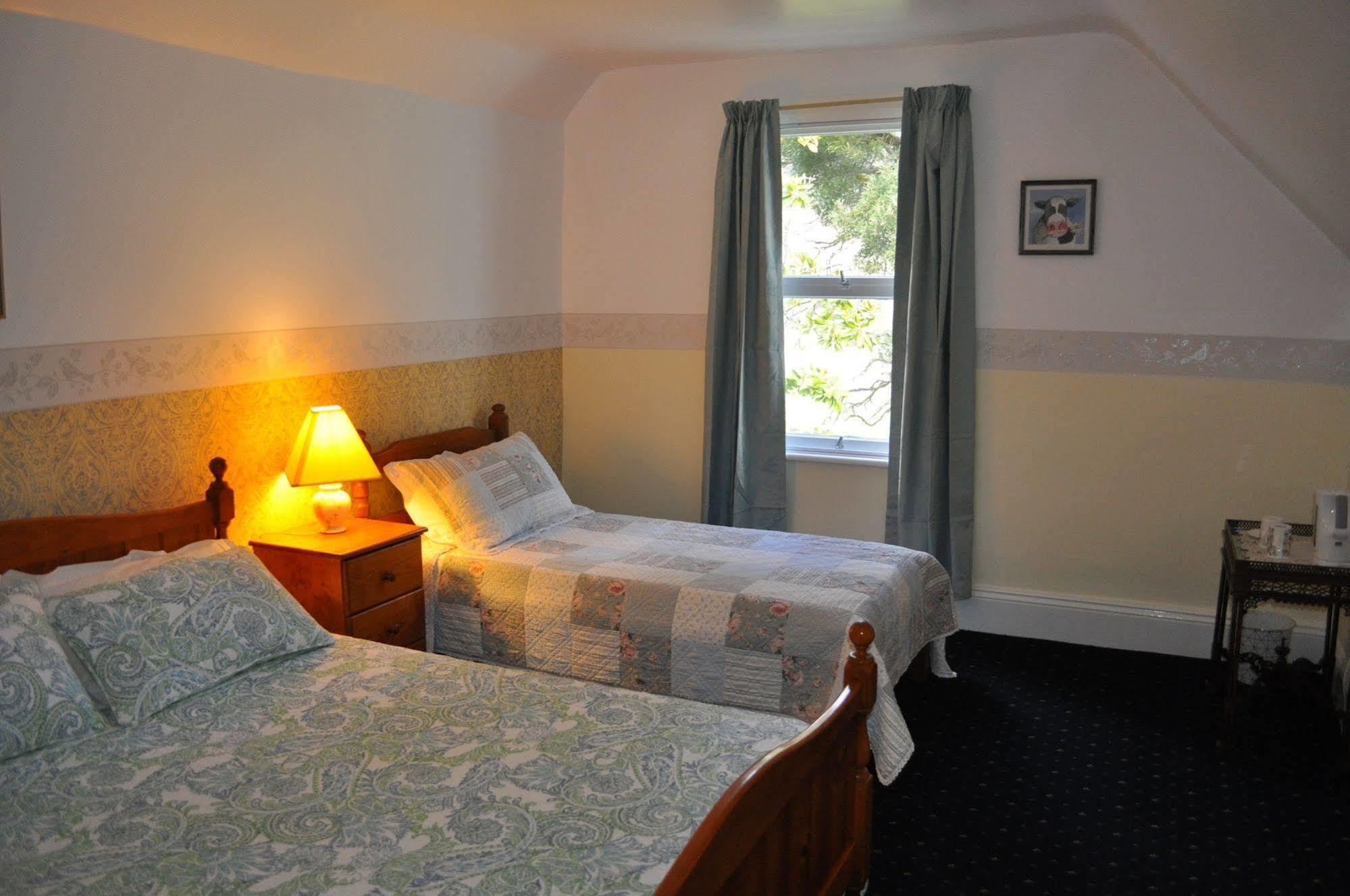 Roslyn House Bed & Breakfast Bushy Park Экстерьер фото