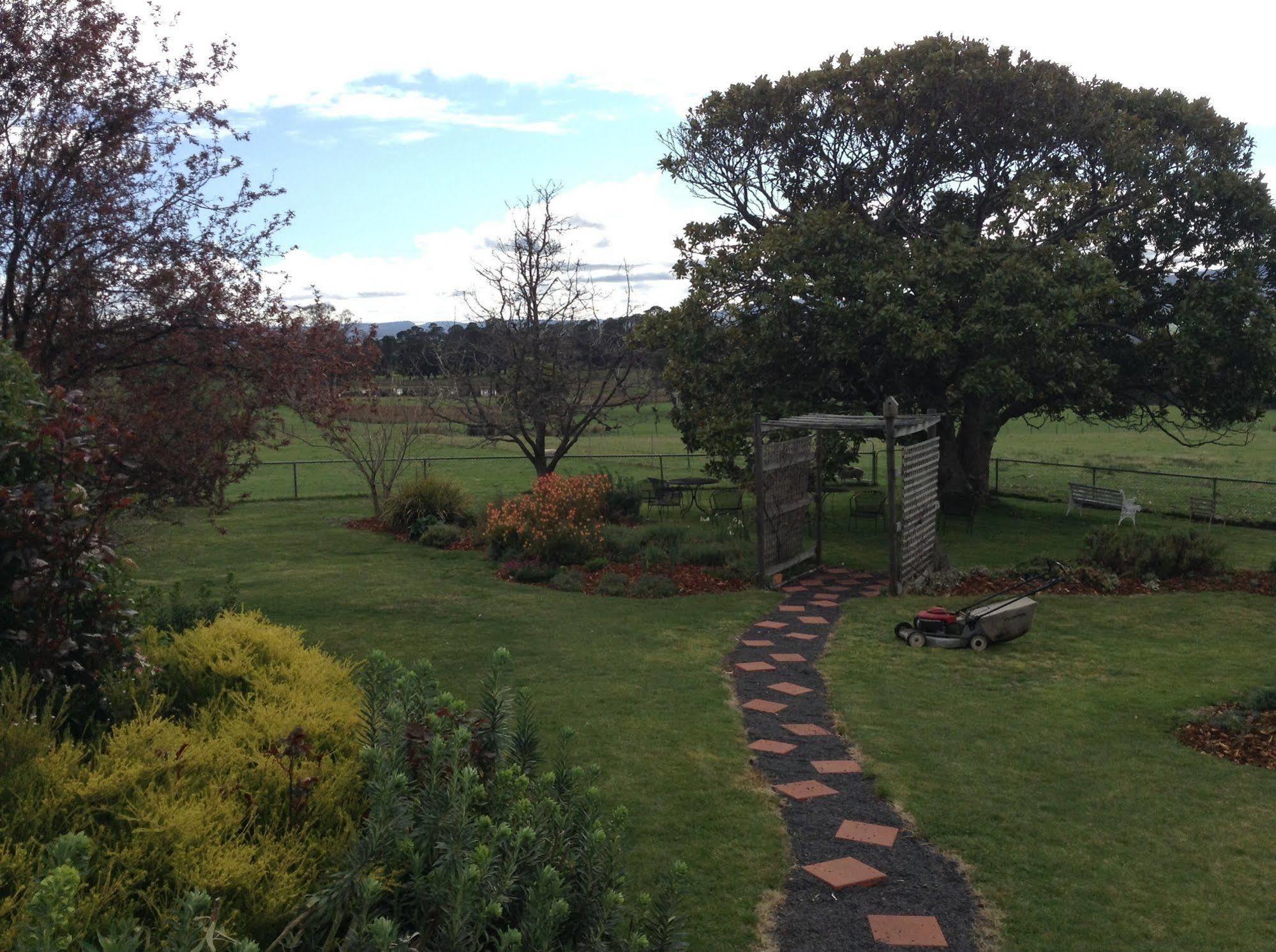 Roslyn House Bed & Breakfast Bushy Park Экстерьер фото
